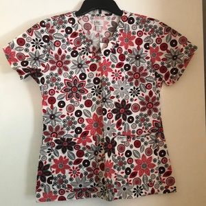 Peaches Sport scrub top, XS. NWT